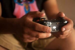 Manette sans fil DualShock 4 de Sony PlayStation 4 chez Mr Solde Cameroun
