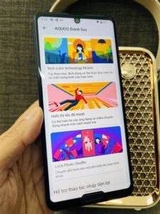 Sharp Aquos R5G chez Mr Solde Cameroun