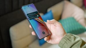 Motorola Edge Plus (2023)chez Mr Solde Cameroun