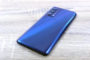 Motorola Edge 5G UW (2021) chez Mr Solde Cameroun