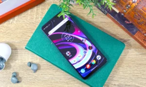 Motorola Edge 5G UW (2021) chez Mr Solde Cameroun