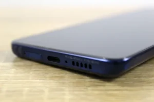 Motorola Edge 5G UW (2021) chez Mr Solde Cameroun